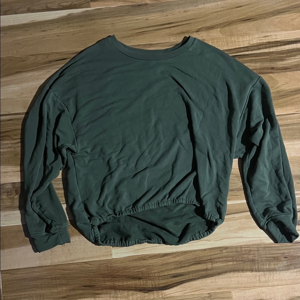 Fabletics Green Long Sleeve Tee